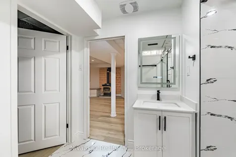33 Pantages Court Brampton ON L6S 5B7