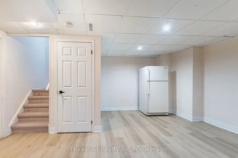 33 Pantages Court Brampton ON L6S 5B7