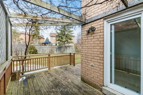 33 Pantages Court Brampton ON L6S 5B7