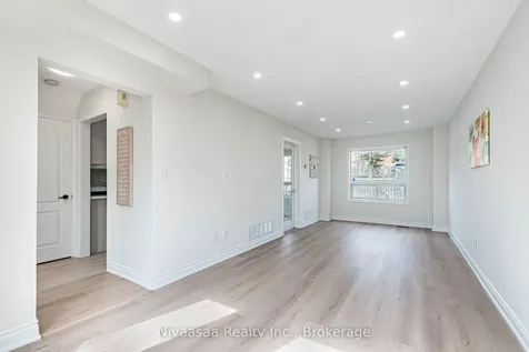 33 Pantages Court Brampton ON L6S 5B7