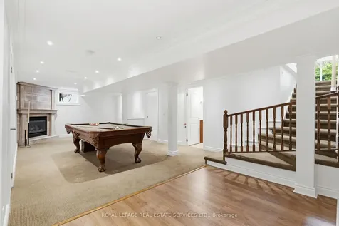 652 Hillcrest Drive Burlington ON L7R 3A7