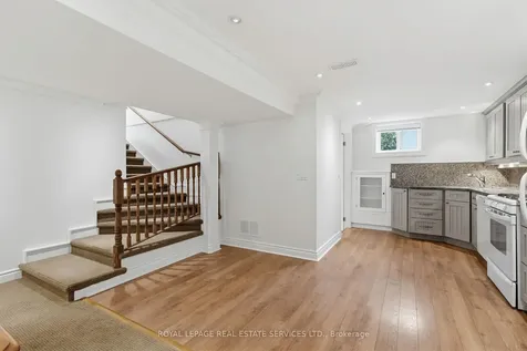 652 Hillcrest Drive Burlington ON L7R 3A7