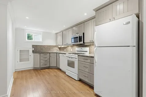 652 Hillcrest Drive Burlington ON L7R 3A7