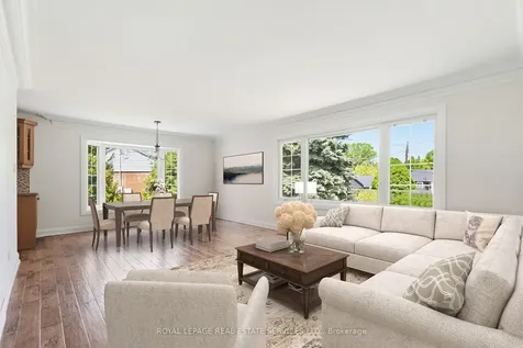 652 Hillcrest Drive Burlington ON L7R 3A7