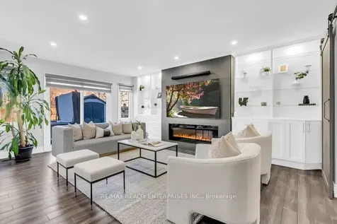 5683 Oldcastle Crescent Mississauga ON L5M 4X6