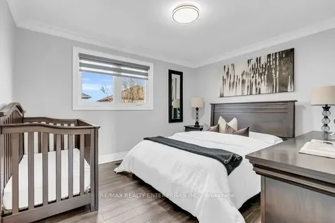 5683 Oldcastle Crescent Mississauga ON L5M 4X6