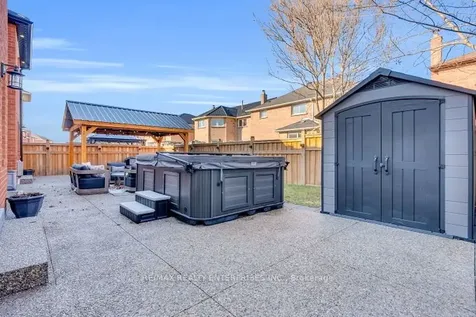 5683 Oldcastle Crescent Mississauga ON L5M 4X6