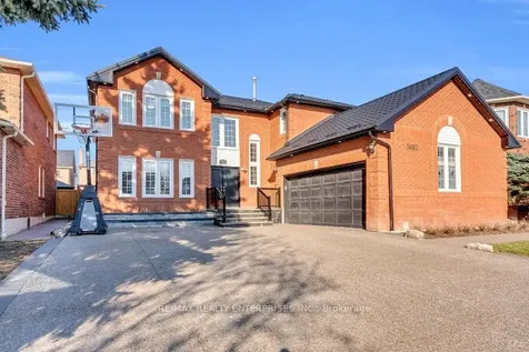 5683 Oldcastle Crescent Mississauga ON L5M 4X6
