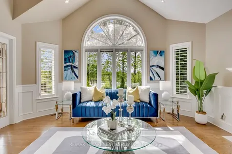 2108 Arbourview Drive Oakville ON L6M 3P3