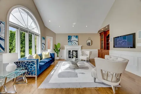 2108 Arbourview Drive Oakville ON L6M 3P3
