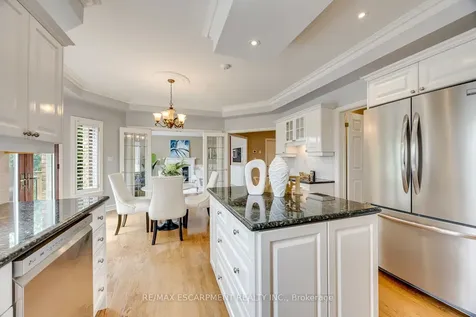 2108 Arbourview Drive Oakville ON L6M 3P3