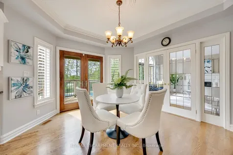 2108 Arbourview Drive Oakville ON L6M 3P3
