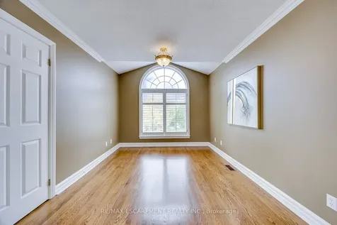 2108 Arbourview Drive Oakville ON L6M 3P3