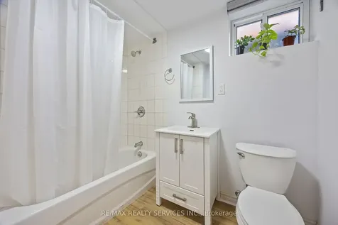 70 Wilton Drive Brampton ON L6W 3A1