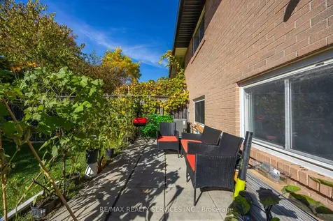 70 Wilton Drive Brampton ON L6W 3A1