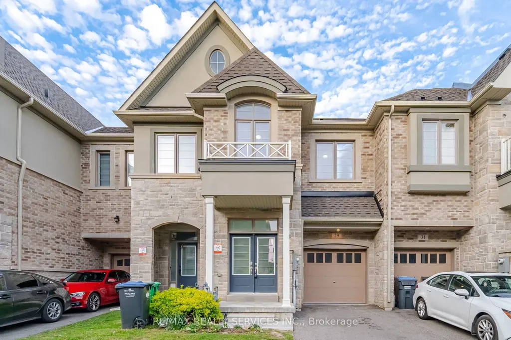 29 Summerbeam Way Brampton ON L6Y 0E3