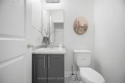 29 Summerbeam Way Brampton ON L6Y 0E3