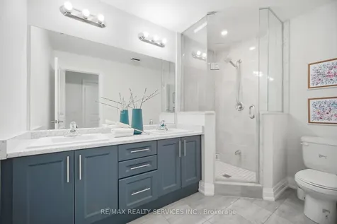 29 Summerbeam Way Brampton ON L6Y 0E3