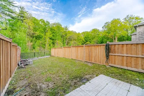 29 Summerbeam Way Brampton ON L6Y 0E3