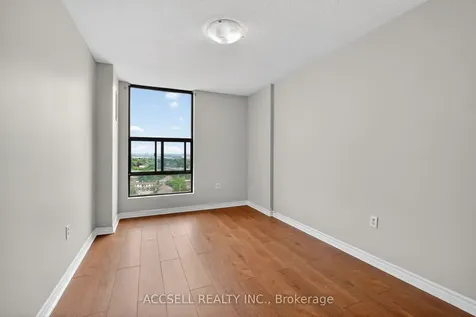 17 Knightsbridge Road Brampton ON L6T 3X9