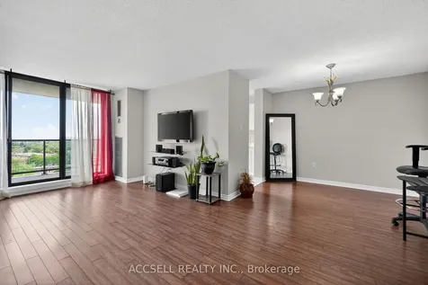 17 Knightsbridge Road Brampton ON L6T 3X9