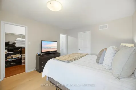 5131 Thornburn Drive Burlington ON L7L 6K2
