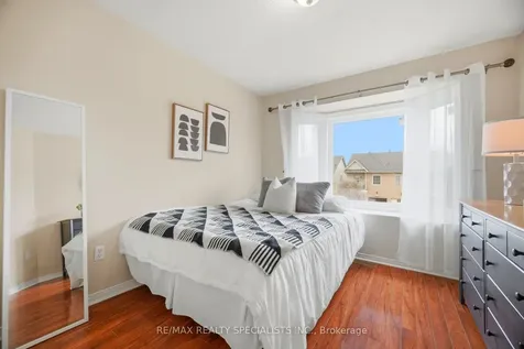 5131 Thornburn Drive Burlington ON L7L 6K2