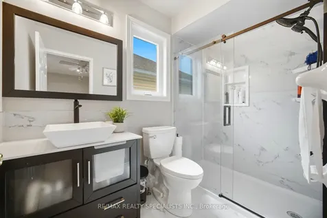 5131 Thornburn Drive Burlington ON L7L 6K2