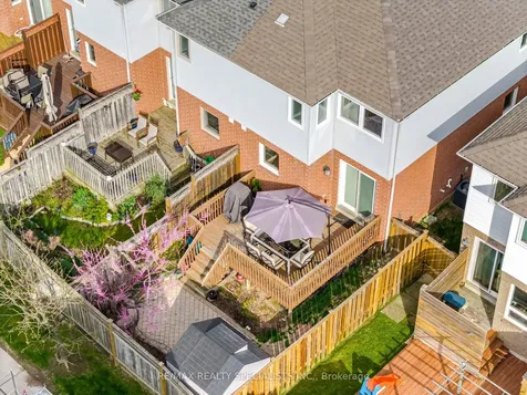 5131 Thornburn Drive Burlington ON L7L 6K2