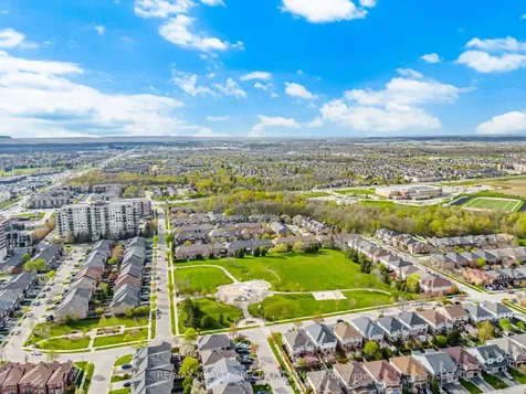 5131 Thornburn Drive Burlington ON L7L 6K2