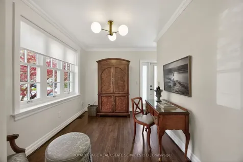 130 Thompson Avenue Toronto ON M8Z 3V2