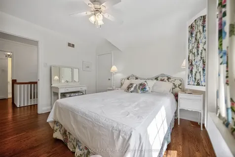 130 Thompson Avenue Toronto ON M8Z 3V2