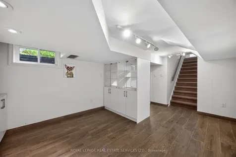 130 Thompson Avenue Toronto ON M8Z 3V2
