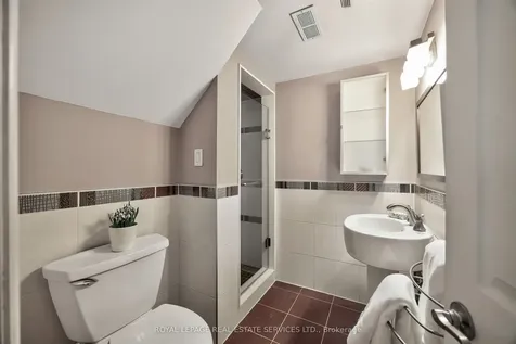 130 Thompson Avenue Toronto ON M8Z 3V2
