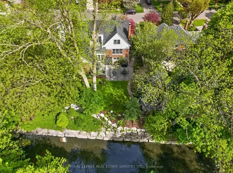 130 Thompson Avenue Toronto ON M8Z 3V2