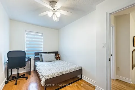 6681 Jazzy Mews Mississauga ON L5W 1S2