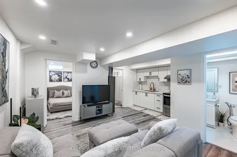 6681 Jazzy Mews Mississauga ON L5W 1S2