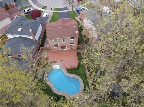 108 Floribunda Crescent Brampton ON L6T 4S2