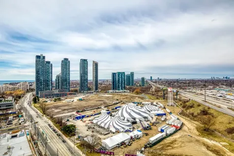 16 Brookers Lane Toronto ON M8V 0A5