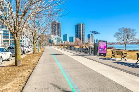 16 Brookers Lane Toronto ON M8V 0A5