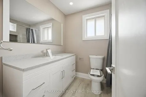 277 Centre Street N Brampton ON L6V 2R3