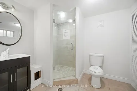 277 Centre Street N Brampton ON L6V 2R3