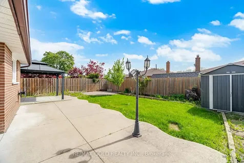 277 Centre Street N Brampton ON L6V 2R3