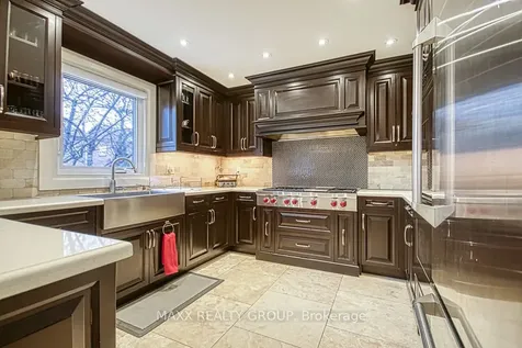 3650 Baird Court Mississauga ON L5L 4T4