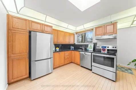 71 Belmont Drive Brampton ON L6T 2K5