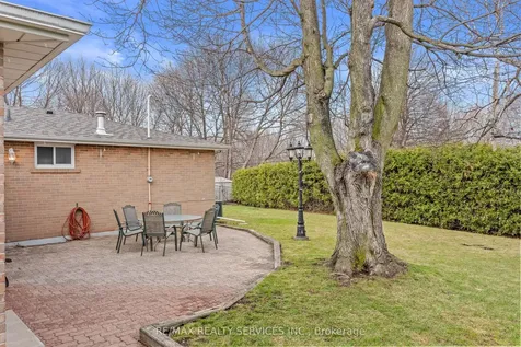 71 Belmont Drive Brampton ON L6T 2K5