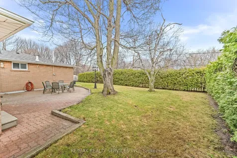 71 Belmont Drive Brampton ON L6T 2K5