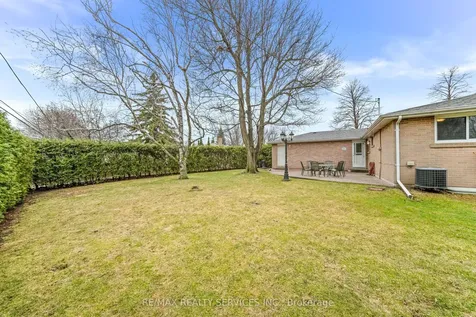 71 Belmont Drive Brampton ON L6T 2K5