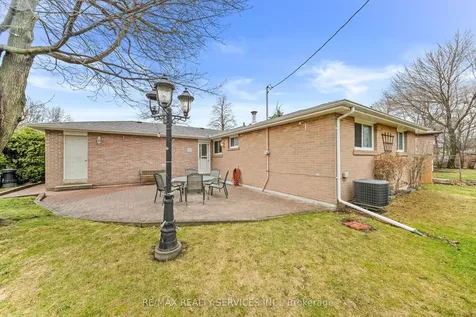 71 Belmont Drive Brampton ON L6T 2K5