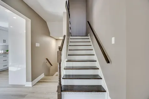 5636 Emma Drive Burlington ON L7L 6W7